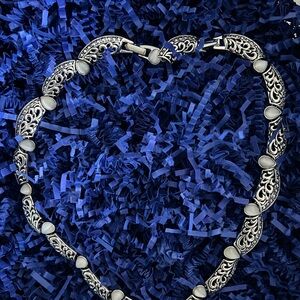 Avon Silver Ornate Women's Necklace